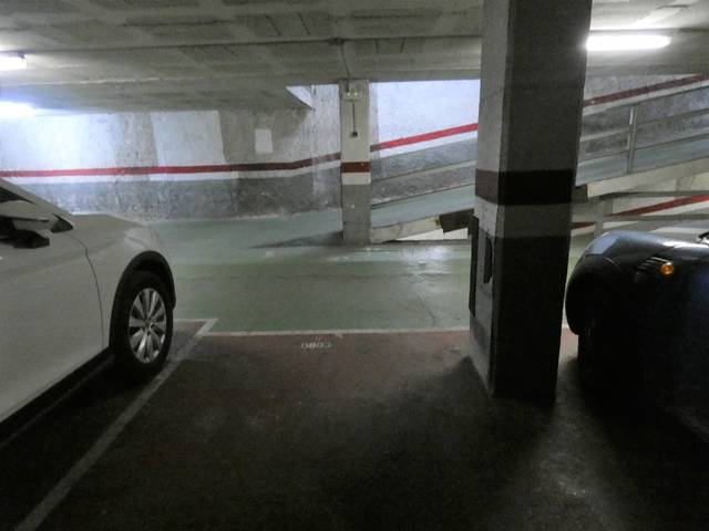Garaje en Alquiler en Carrer de Joaquim Rubió i Ors en Centre