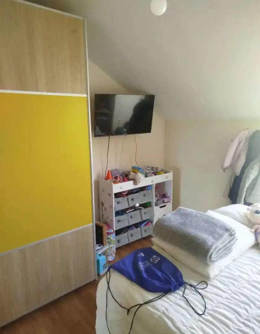 Habitación de Ático en venta en Boqueixón con Terraza, Trastero y Amueblado