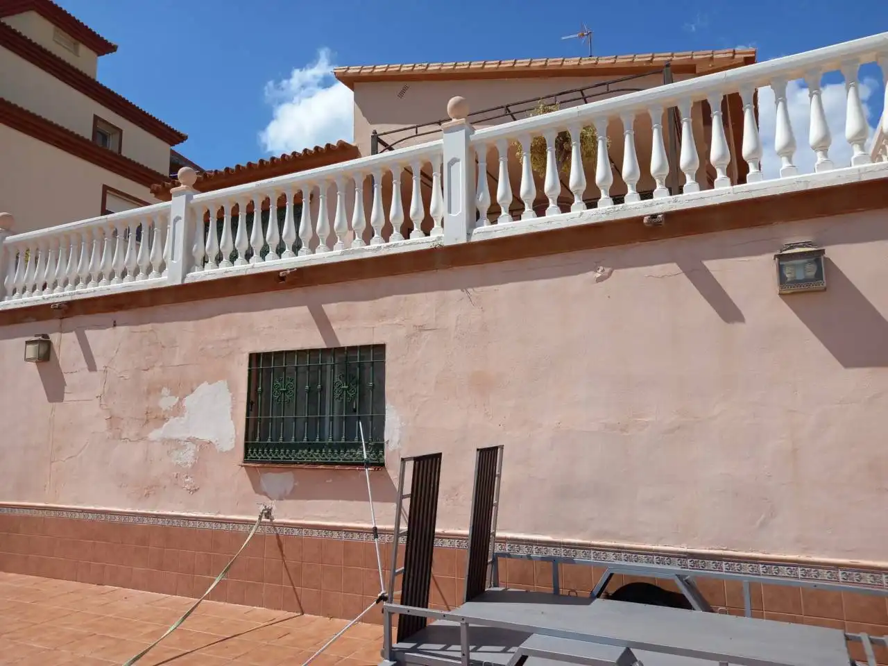 Vista exterior de Casa o xalet en venda en Vélez-Málaga amb Jardí privat i Terrassa