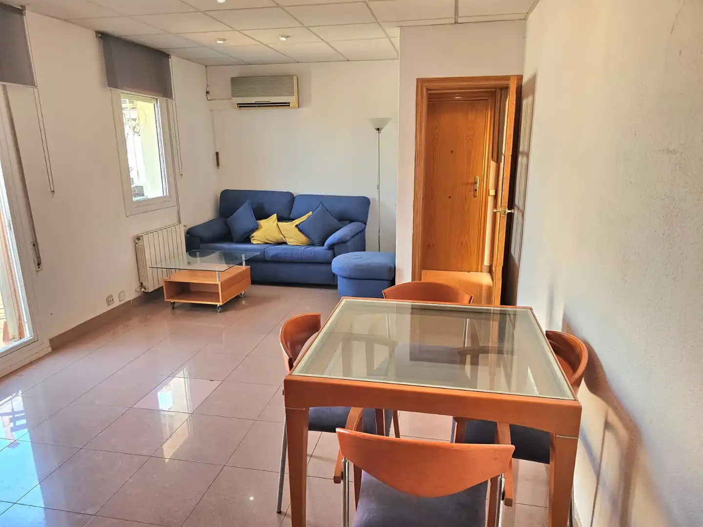 Sala de estar de Ático en venta en Cornellà de Llobregat con Aire acondicionado, Calefacción y Terraza