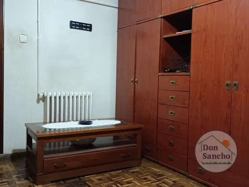 Habitación de Piso en venta en Valladolid con Calefacción