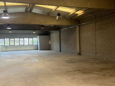 Nave industrial con ascensore in vendita a Zona Industrial