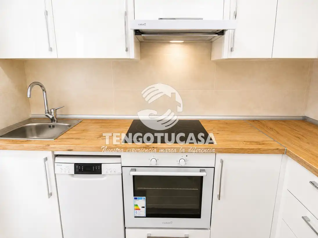 Küche von Wohnung zum Verkauf in Madrid mit Klimaanlage, Heizung und Parkett