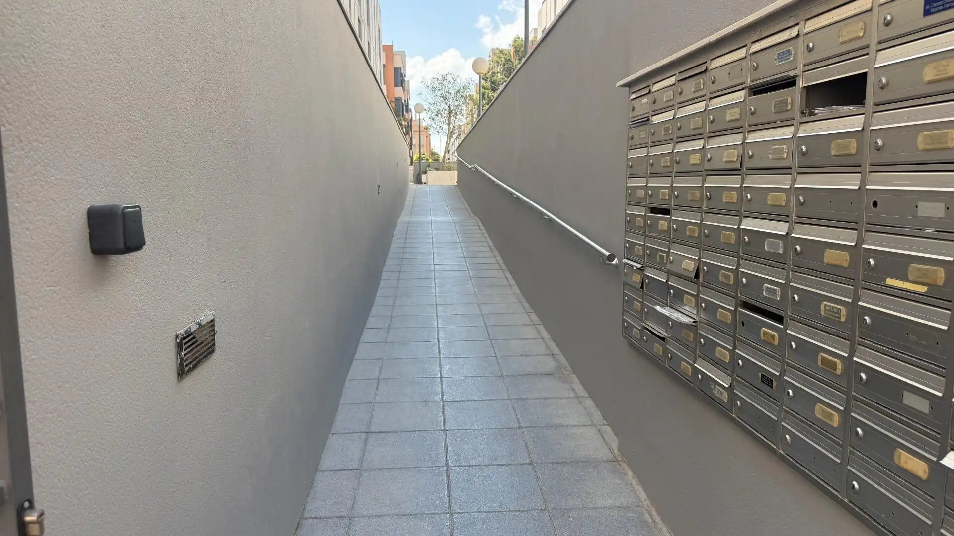 Parking de Planta baja en venta en Paiporta con Aire acondicionado, Calefacción y Terraza