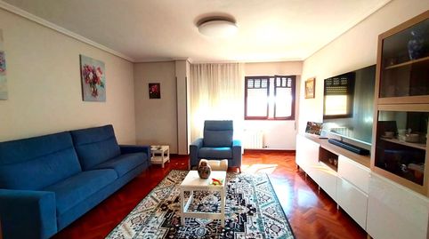 En la Calle Ventilla de Haro, en venta, bonita y amplia vivienda con gran trastero en el precio de 230.000 €., imagen 2