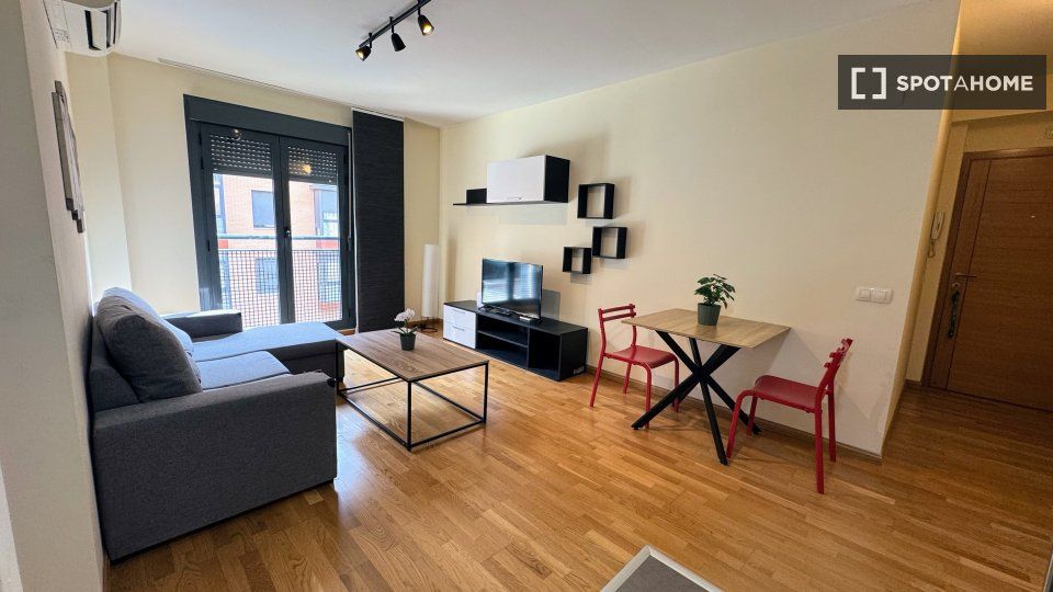 Sala d'estar de Pis de lloguer en  Madrid Capital amb Aire condicionat, Calefacció i Moblat