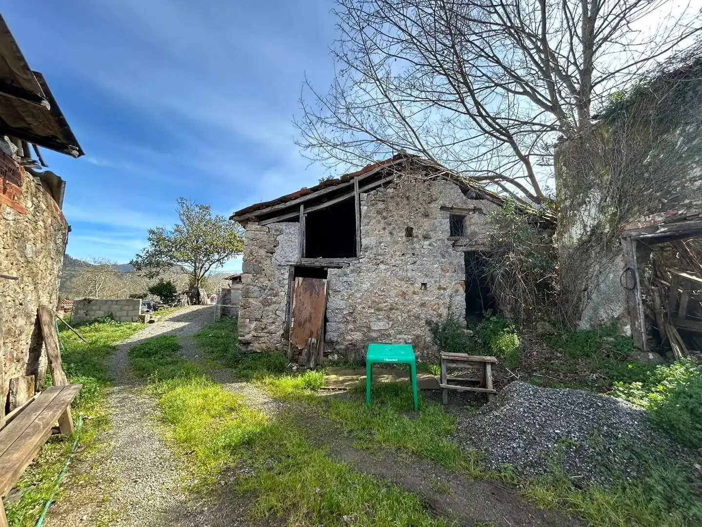 Casa en venta en Coviella, imagen 2