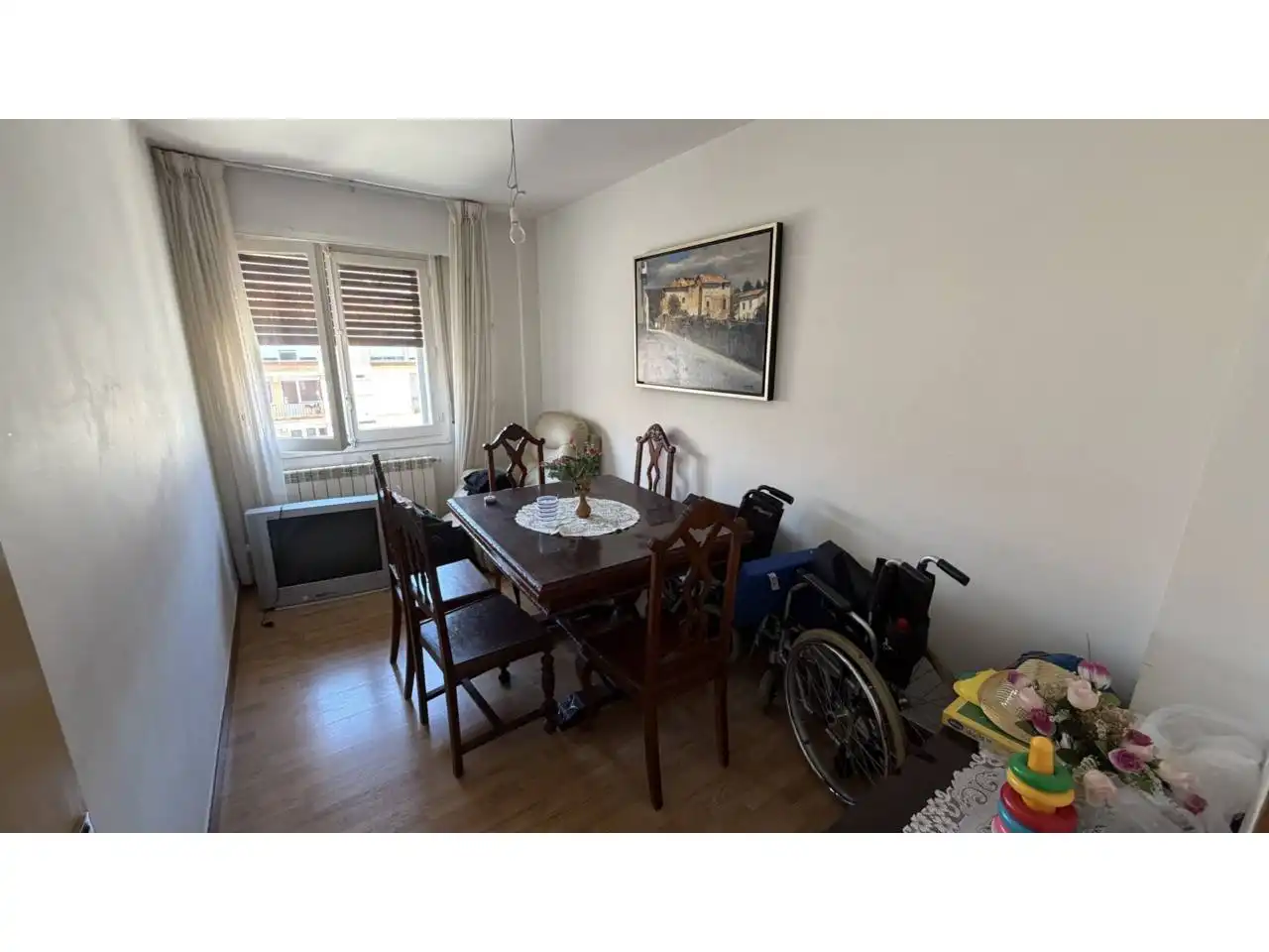 Comedor de Piso en venta en Espinosa de los Monteros con Calefacción, Terraza y Amueblado
