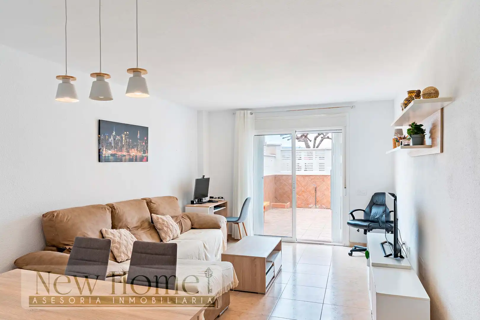 Exterior view of Duplexes for sale in Roquetas de Mar  with Terrace and Community pool
