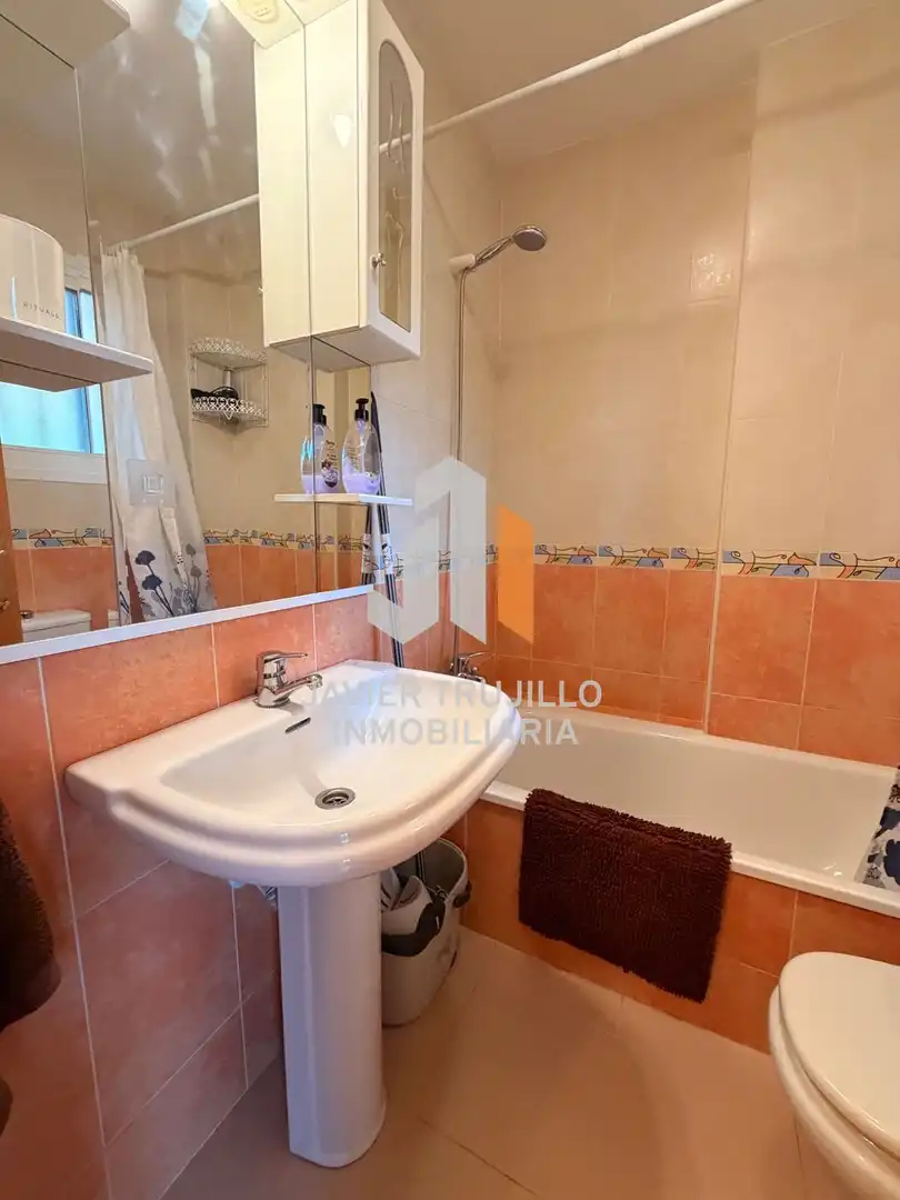 Badezimmer von Wohnungen zur Miete in Urbanización Santa Rosa
