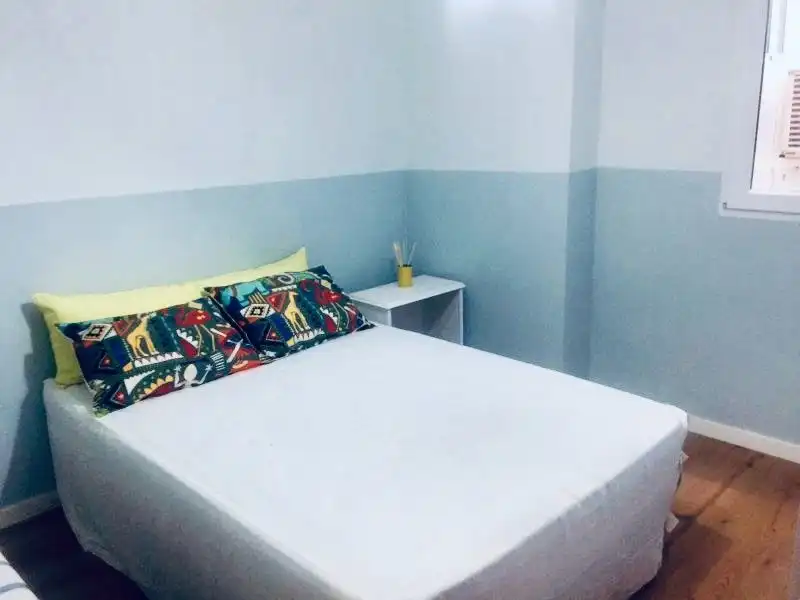 Habitación de Piso de alquiler en Valencia con Aire acondicionado, Calefacción y Parquet