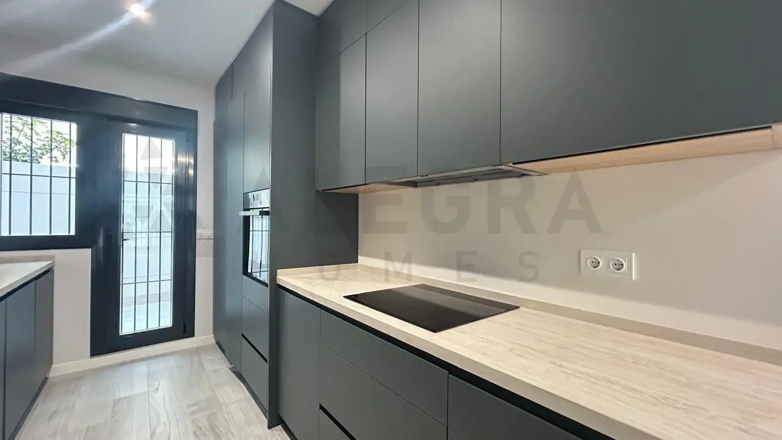 Kitchen of Flat for rent in Jerez de la Frontera  with Air Conditioner, Private garden and Community pool