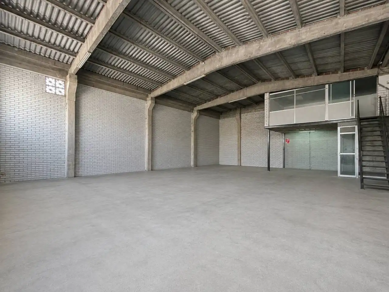 Nave industrielle à vendre à Calle Pica d´Estats, imagen 2