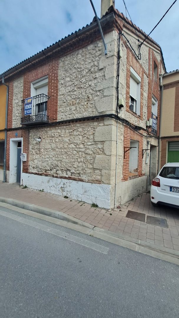 Vista exterior de Casa o chalet en venta en Sanchonuño con Balcón