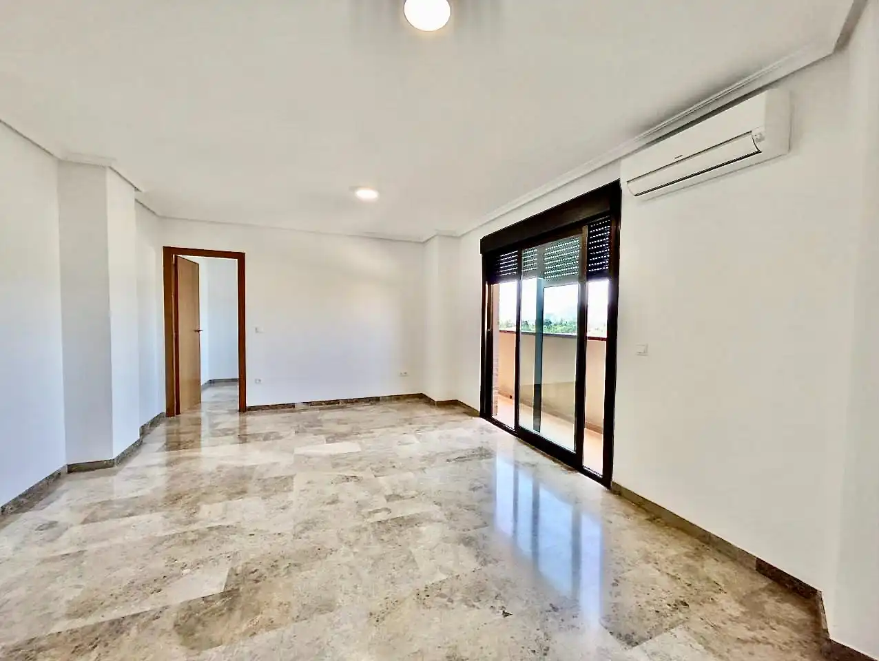 Sala d'estar de Àtic en venda en Partidas de Alicante