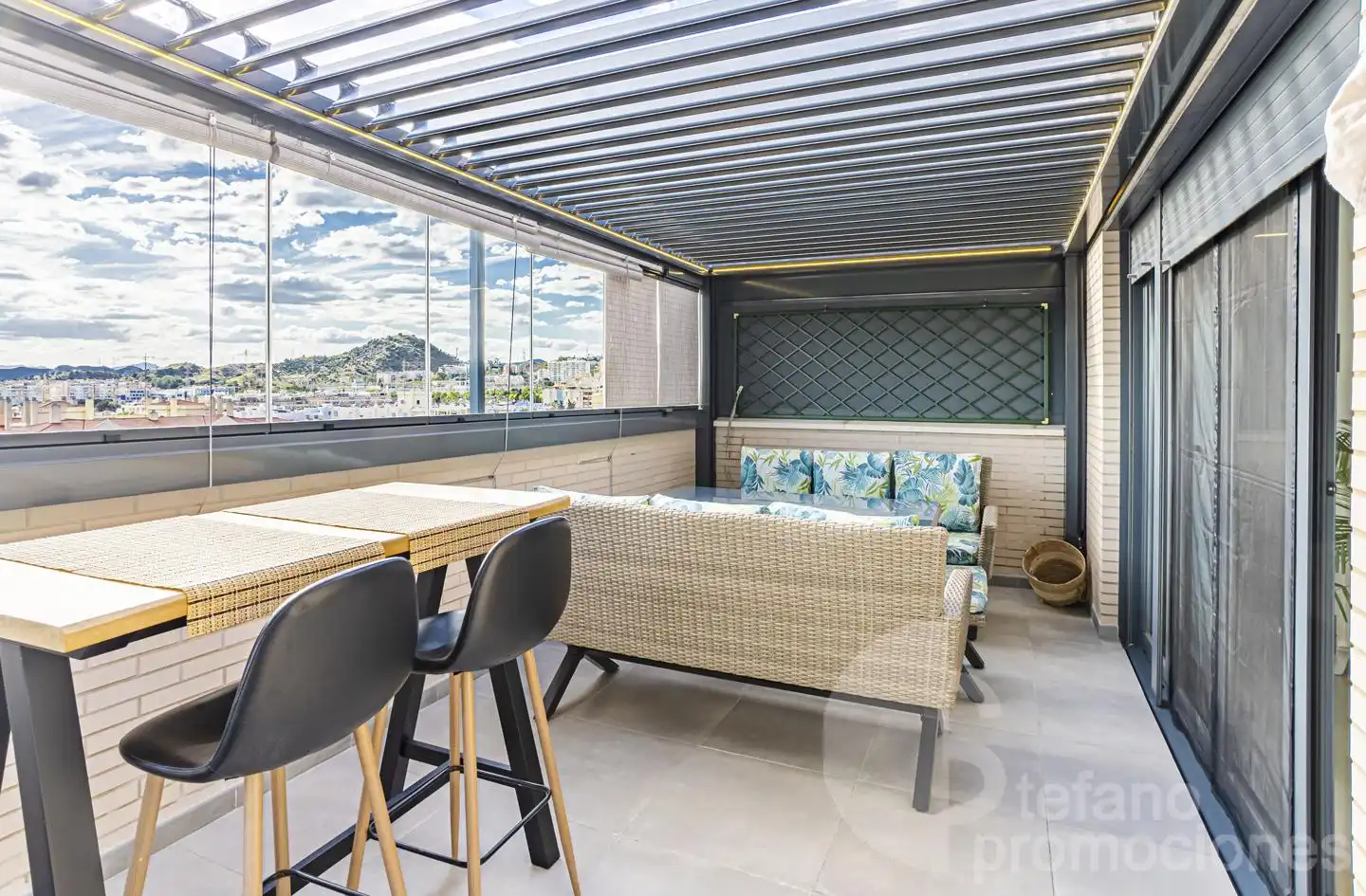 Terrasse von Dachboden zum Verkauf in Málaga mit Klimaanlage, Terrasse und Abstellraum