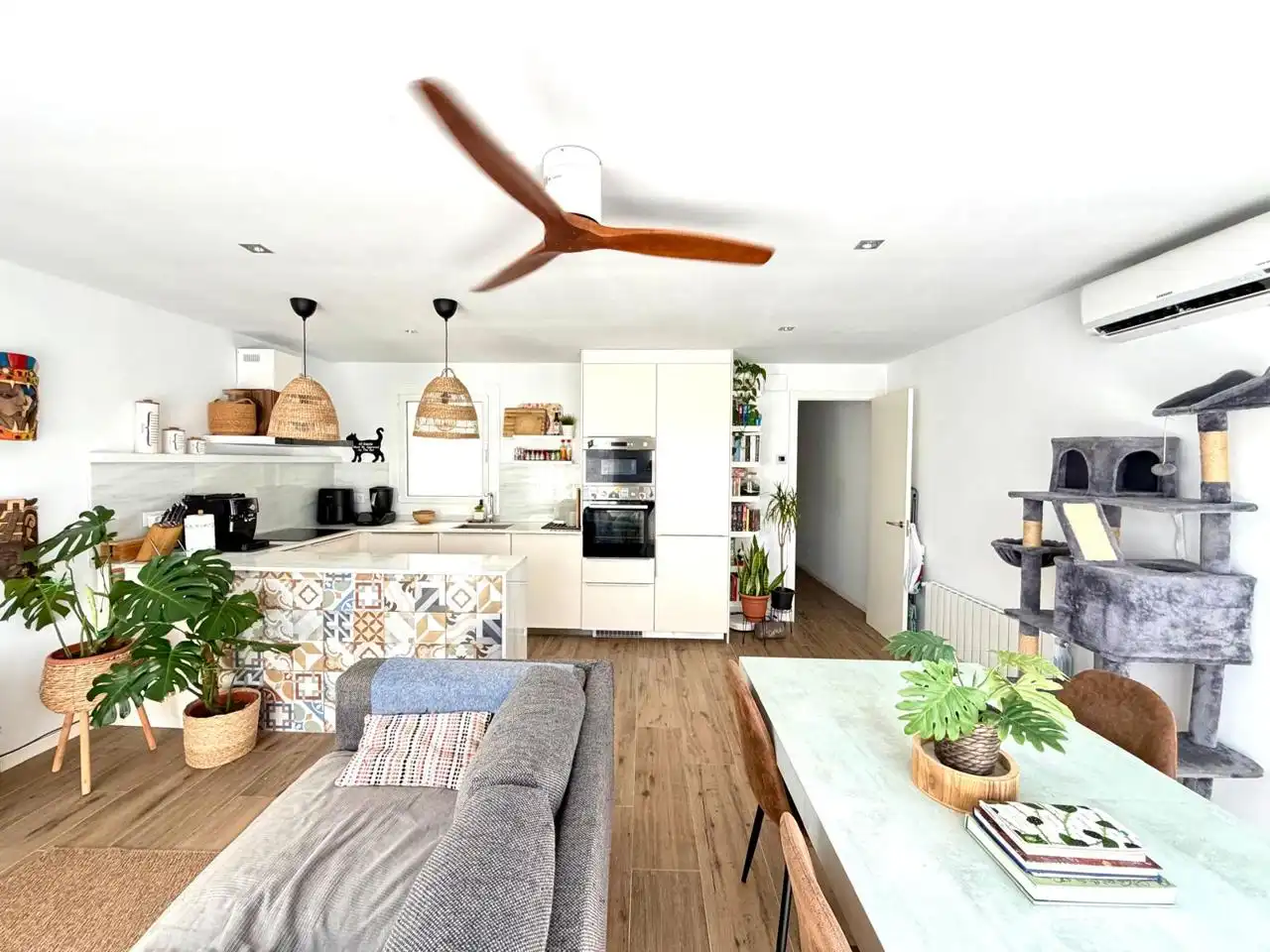 Kitchen of Flat for sale in Arenys de Mar  with Air Conditioner and Furnished