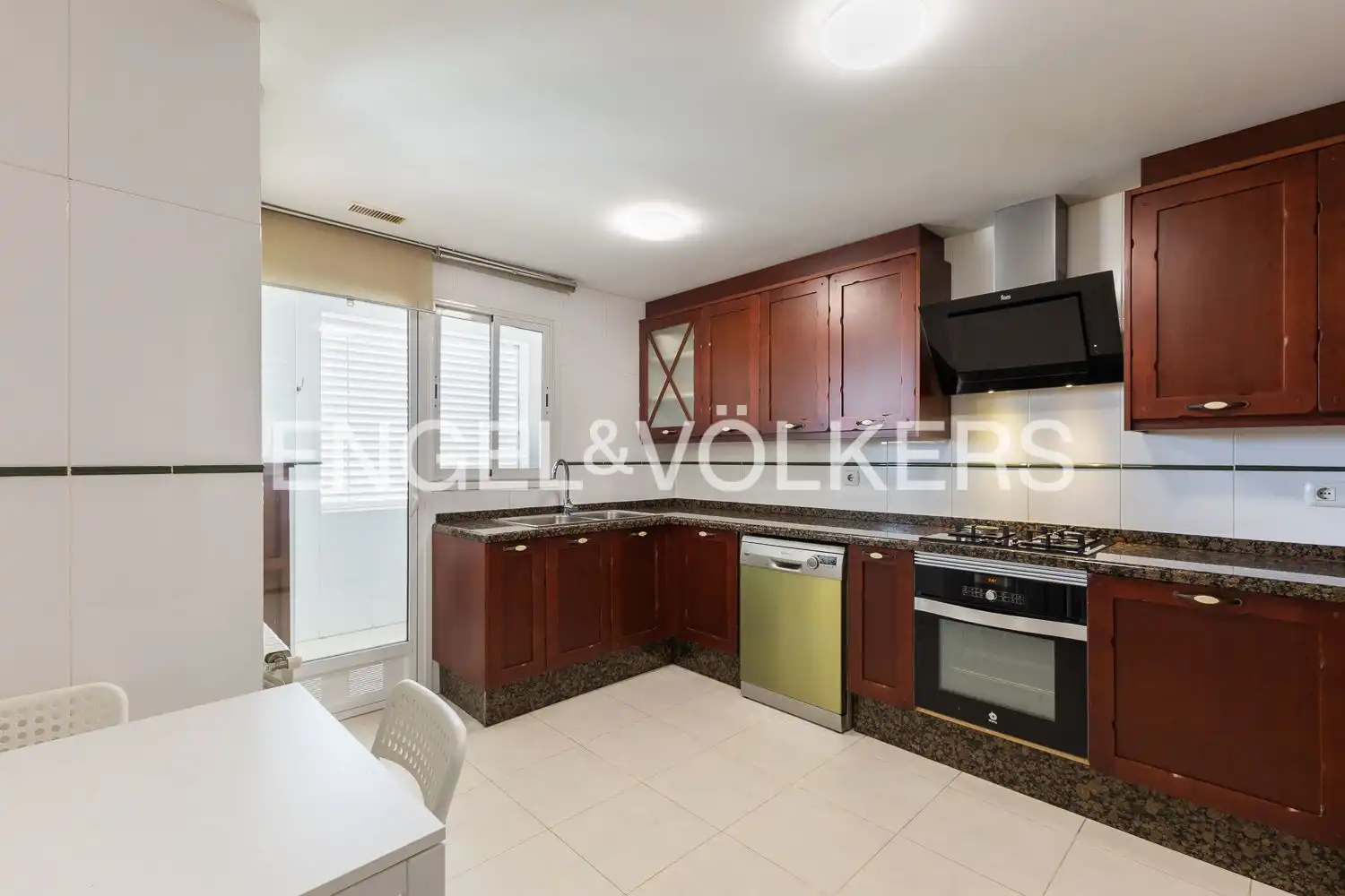 Cocina de Piso en venta en Bétera con Aire acondicionado, Calefacción y Jardín privado