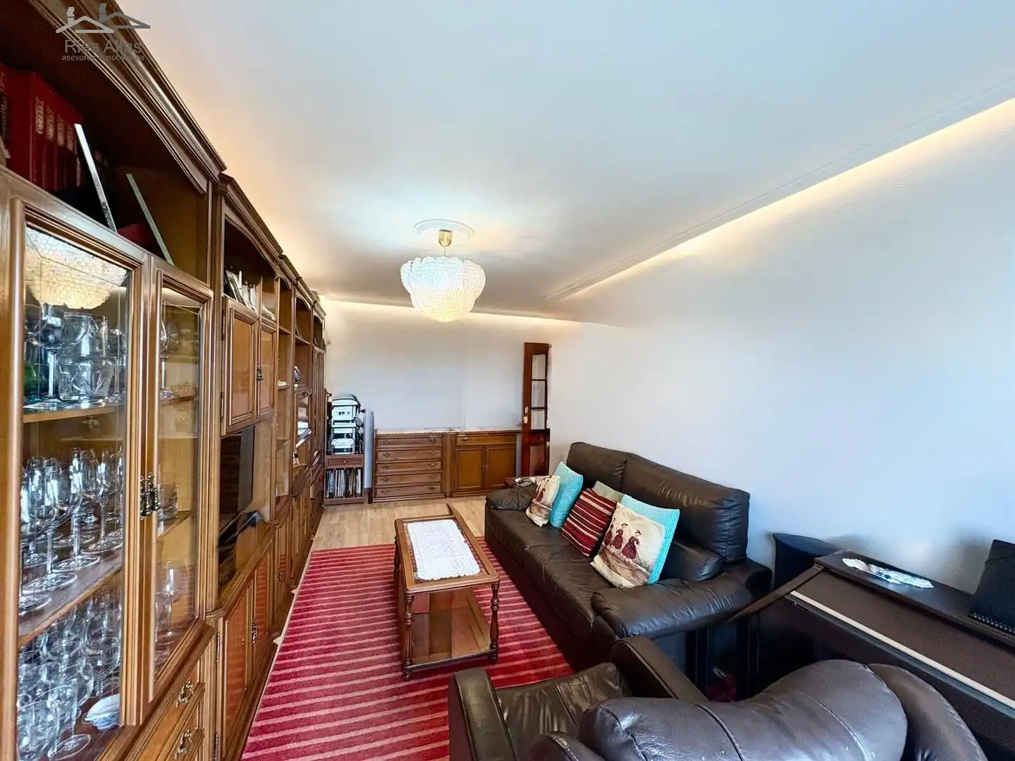 Sala de estar de Piso en venta en A Coruña Capital  con Calefacción, Jardín privado y Trastero