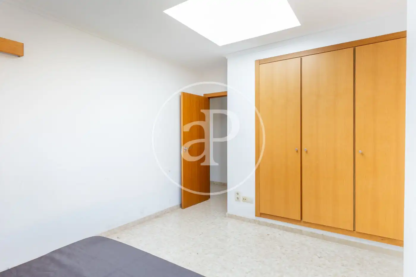 Schlafzimmer von Dachboden zum Verkauf in Canet d'En Berenguer mit Klimaanlage, Heizung und Terrasse