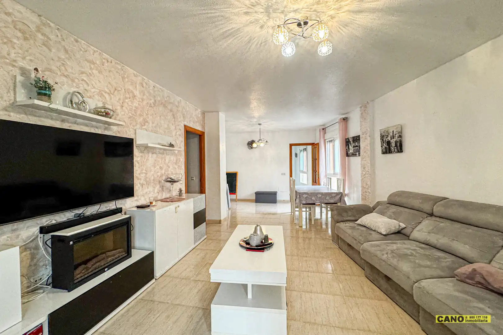 Sala de estar de Piso en venta en Roquetas de Mar ciudad