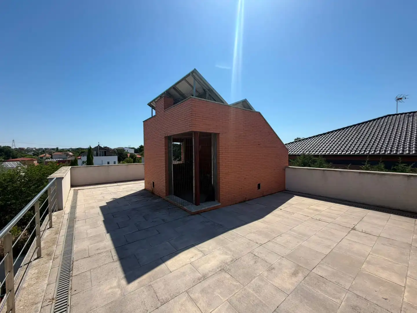 Vista exterior de Casa o chalet en venta en Mejorada del Campo con Jardín privado, Terraza y Piscina