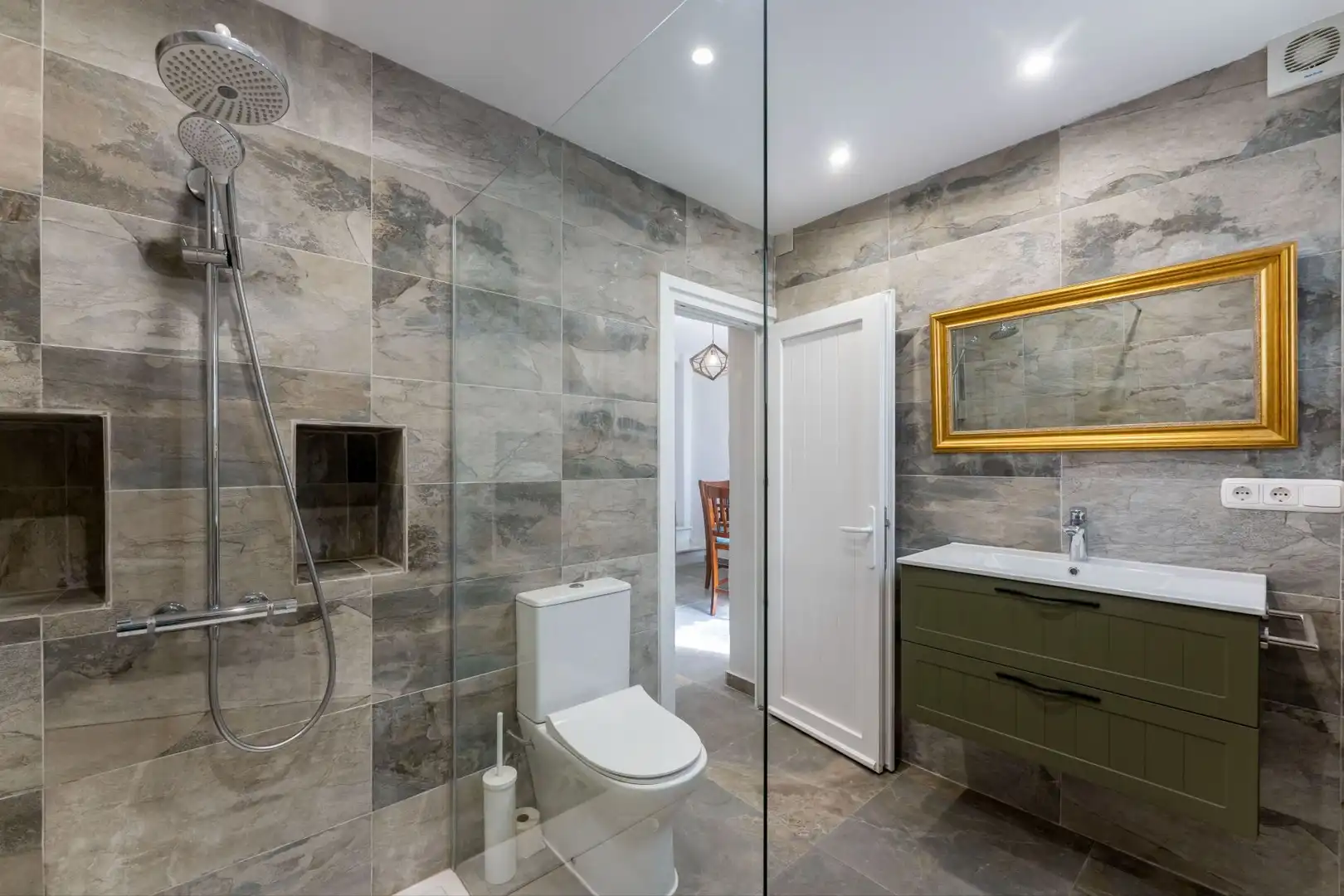 Bathroom of Detached homes for sale in Alhaurín El Grande