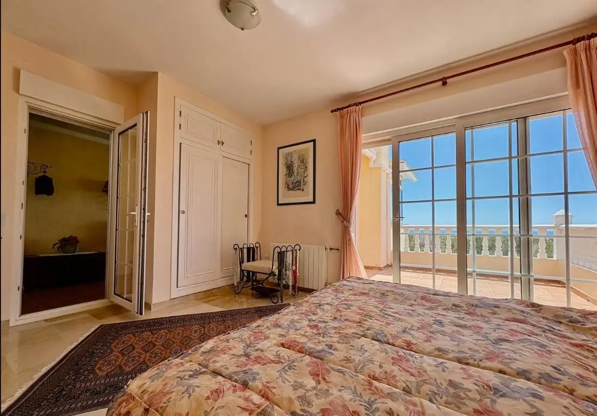 Chalet con terraza en venta en Calle canal de la mancha 19, imagen 23