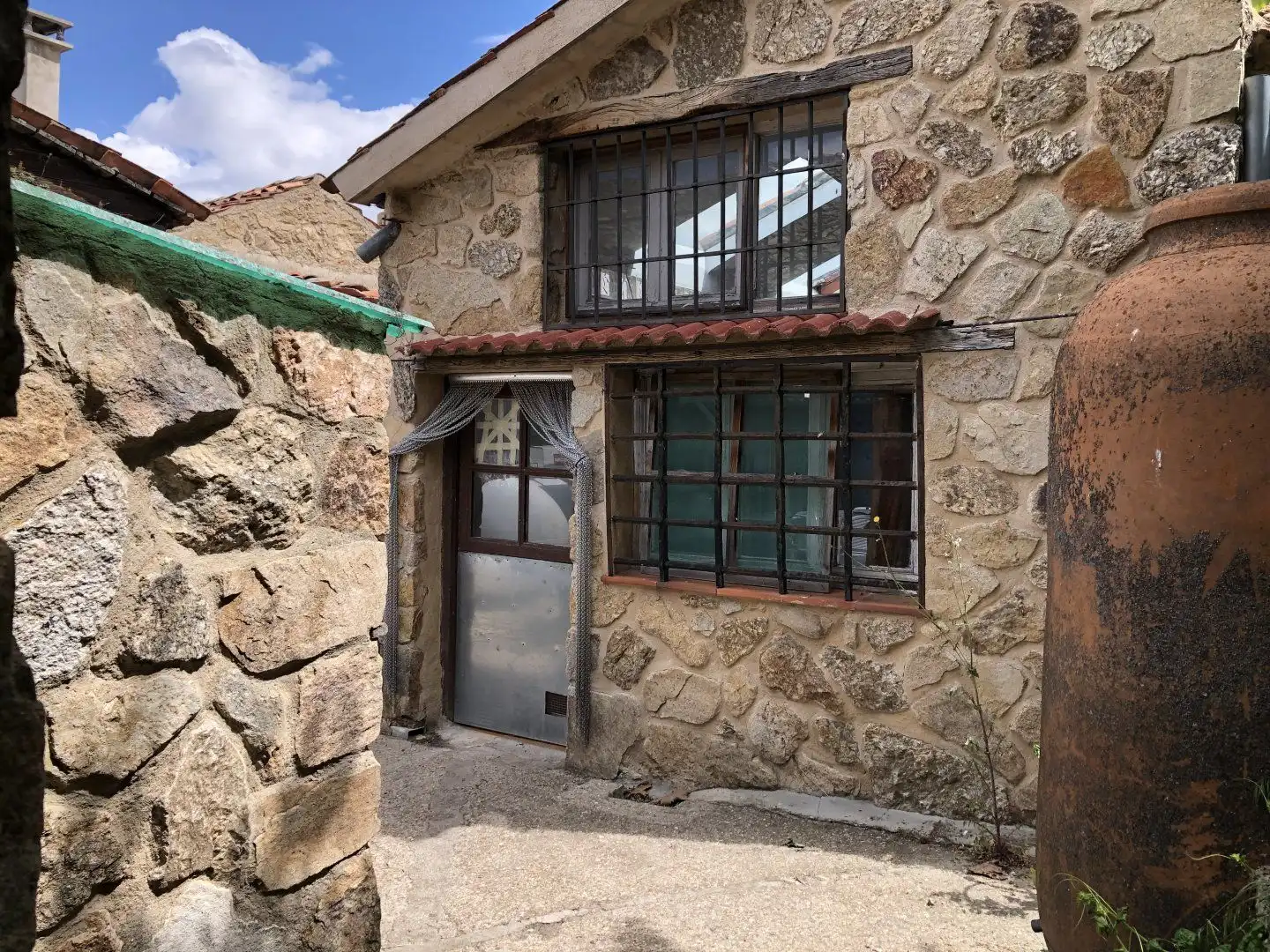 Exterior view of Flat for sale in Torrecaballeros  with Heating