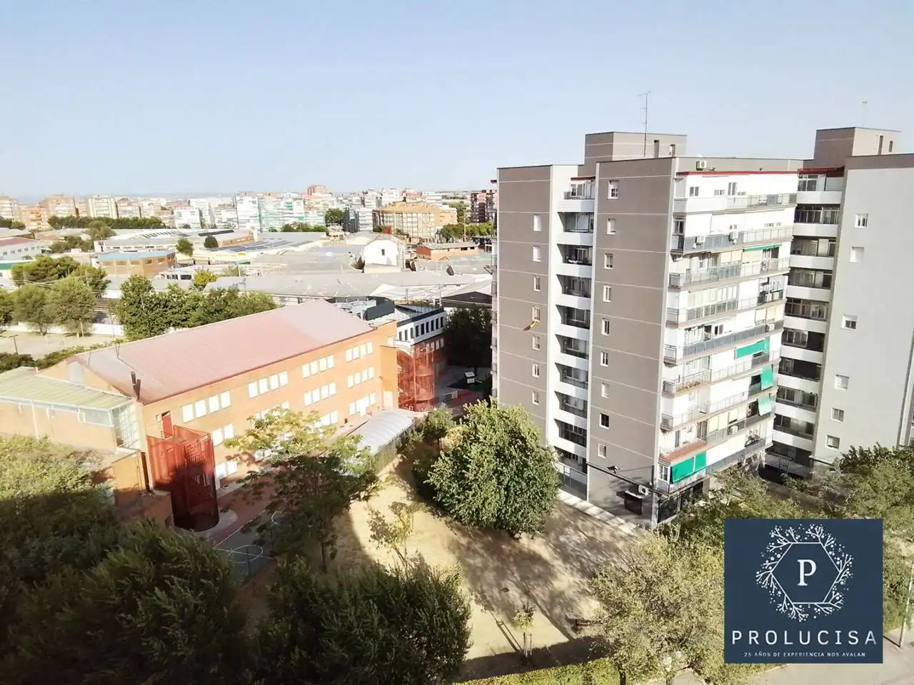 Vista exterior de Pis en venda en Fuenlabrada amb Aire condicionat, Calefacció i Terrassa