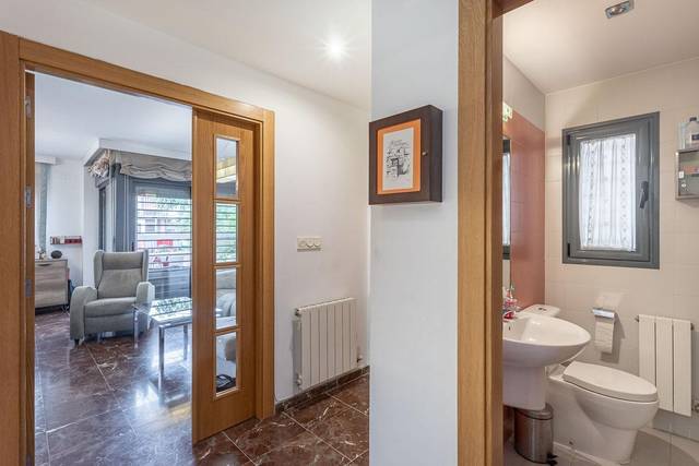 Casa adosada en Venta en Calle MARGARITA en Poniente