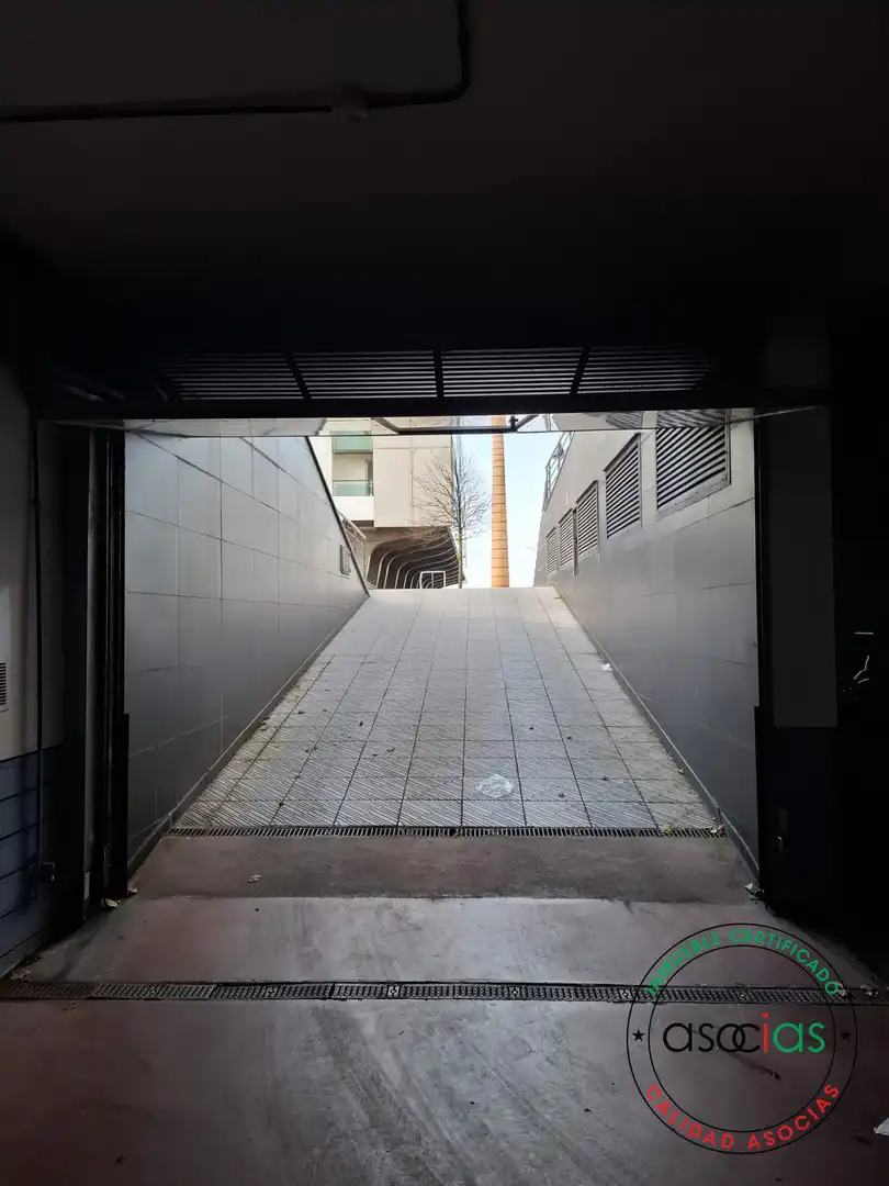 Wohnung zum Verkauf in Gijón  mit Heizung, Terrasse und Abstellraum