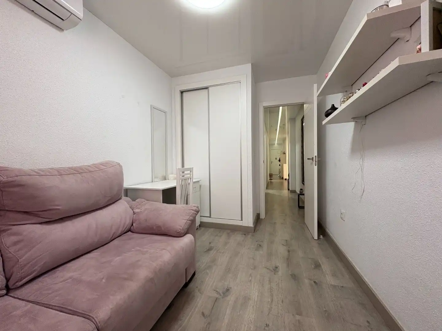 Apartamento con terraza en venta en Avenida de las Cortes Valencianas 3, imagen 13