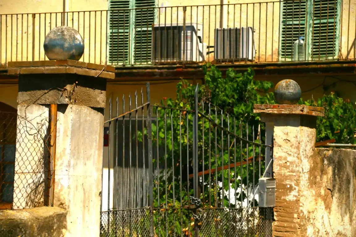 Vista exterior de Finca rústica en venta en Sant Pere Pescador con Jardín privado, Trastero y Horno