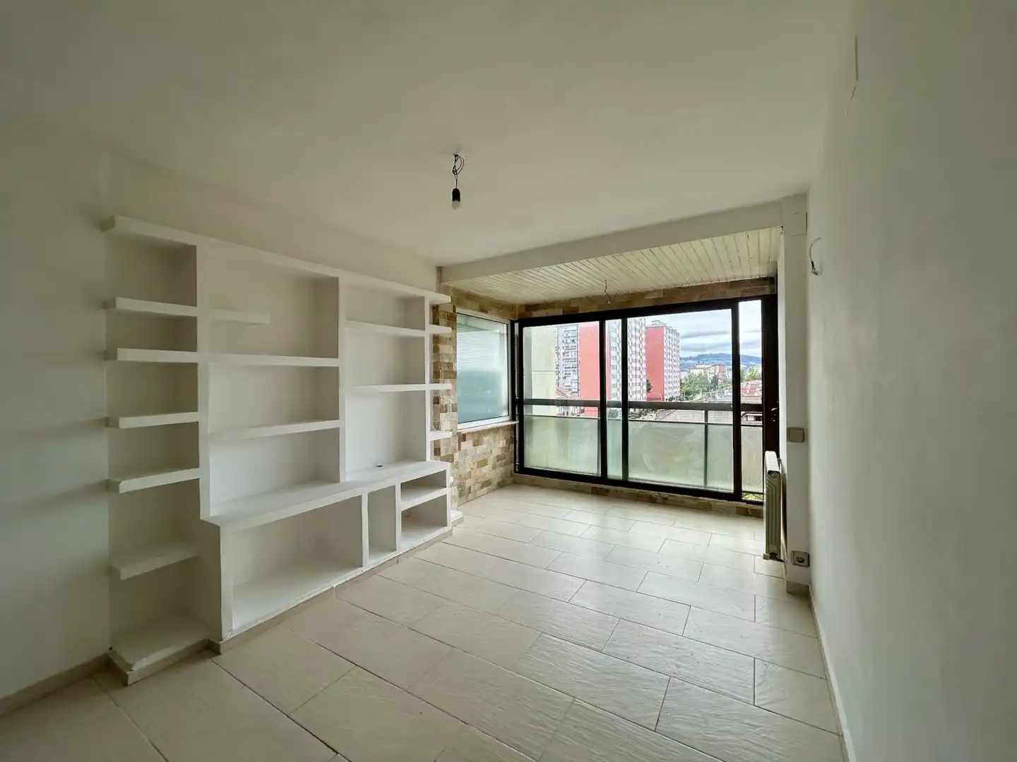 Sala de estar de Piso en venta en Laredo con Calefacción y Terraza