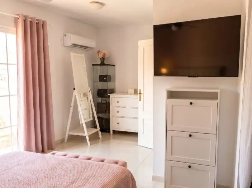Bedroom of Houses for sale in Brenes, Sevilla