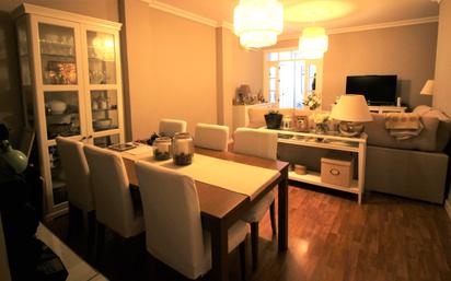 Dining room of Flat for sale in  Sevilla Capital  with Air Conditioner