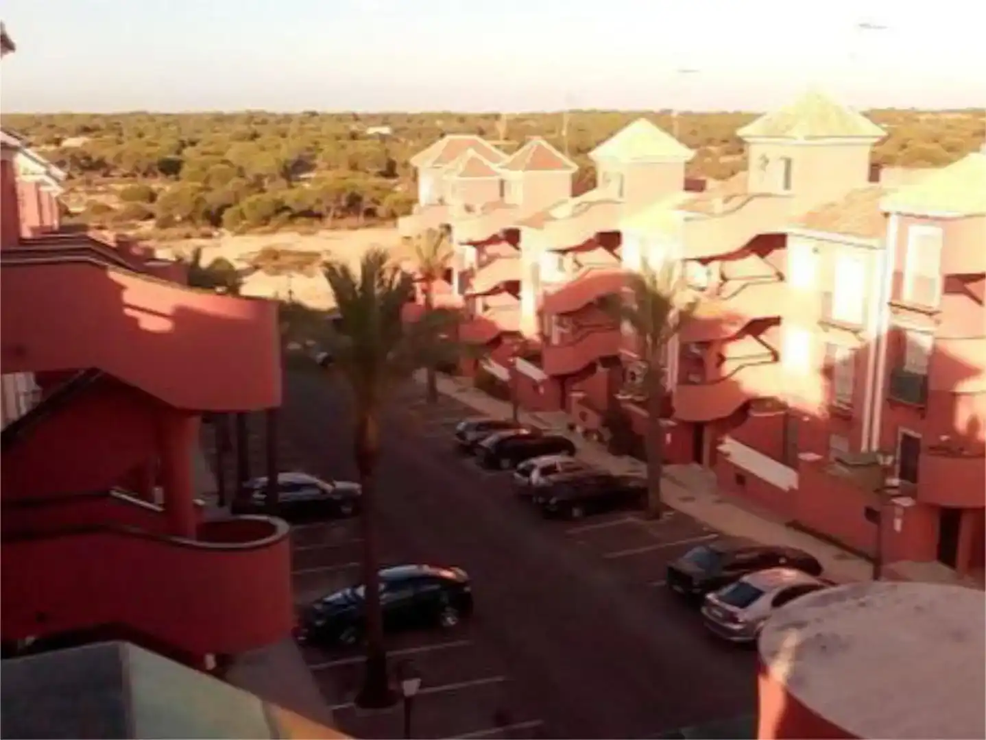 Vista exterior de Piso de alquiler en Almonte con Aire acondicionado, Amueblado y Balcón