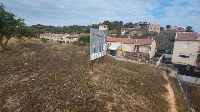 Terreno residencial en Venta en Calle Del Fresno en Espinosa de Henares - pueblo