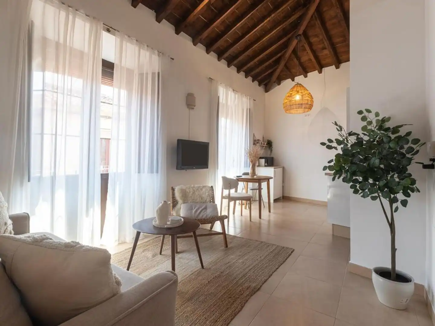 Apartament amb terrassa en venda a Centro