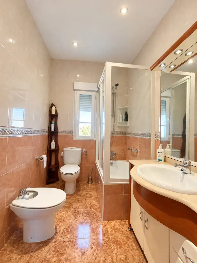Casa bifamiliare con piscina in vendita a Villa del Prado, imagen 34