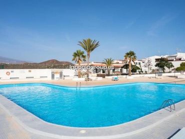 Appartement compact avec piscine à vendre à Costa del Silencio