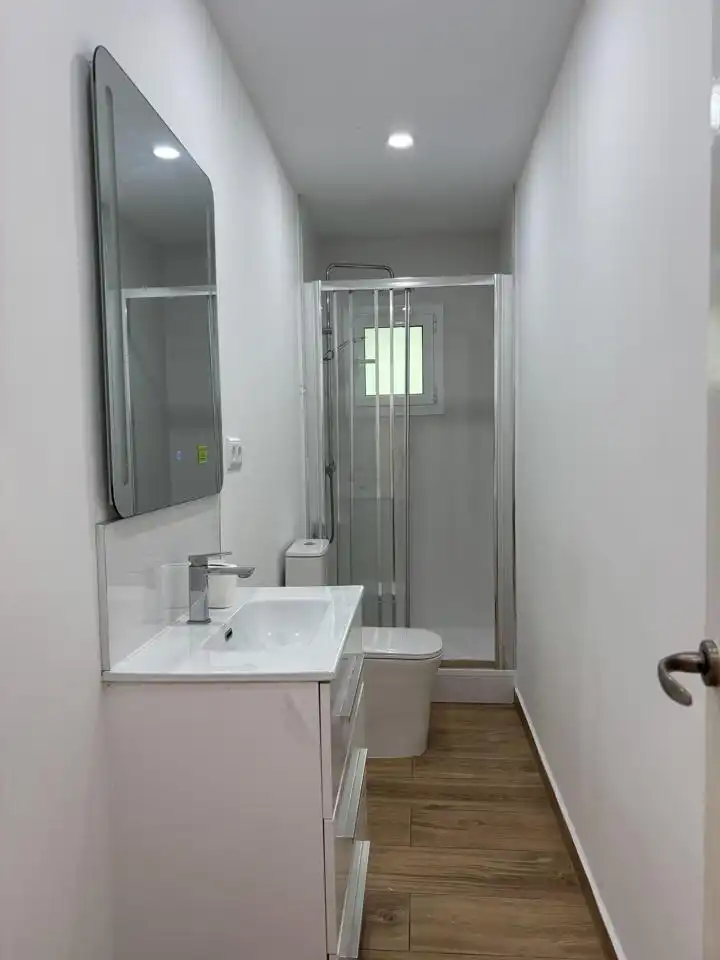 Bany de Pis en venda en Badalona