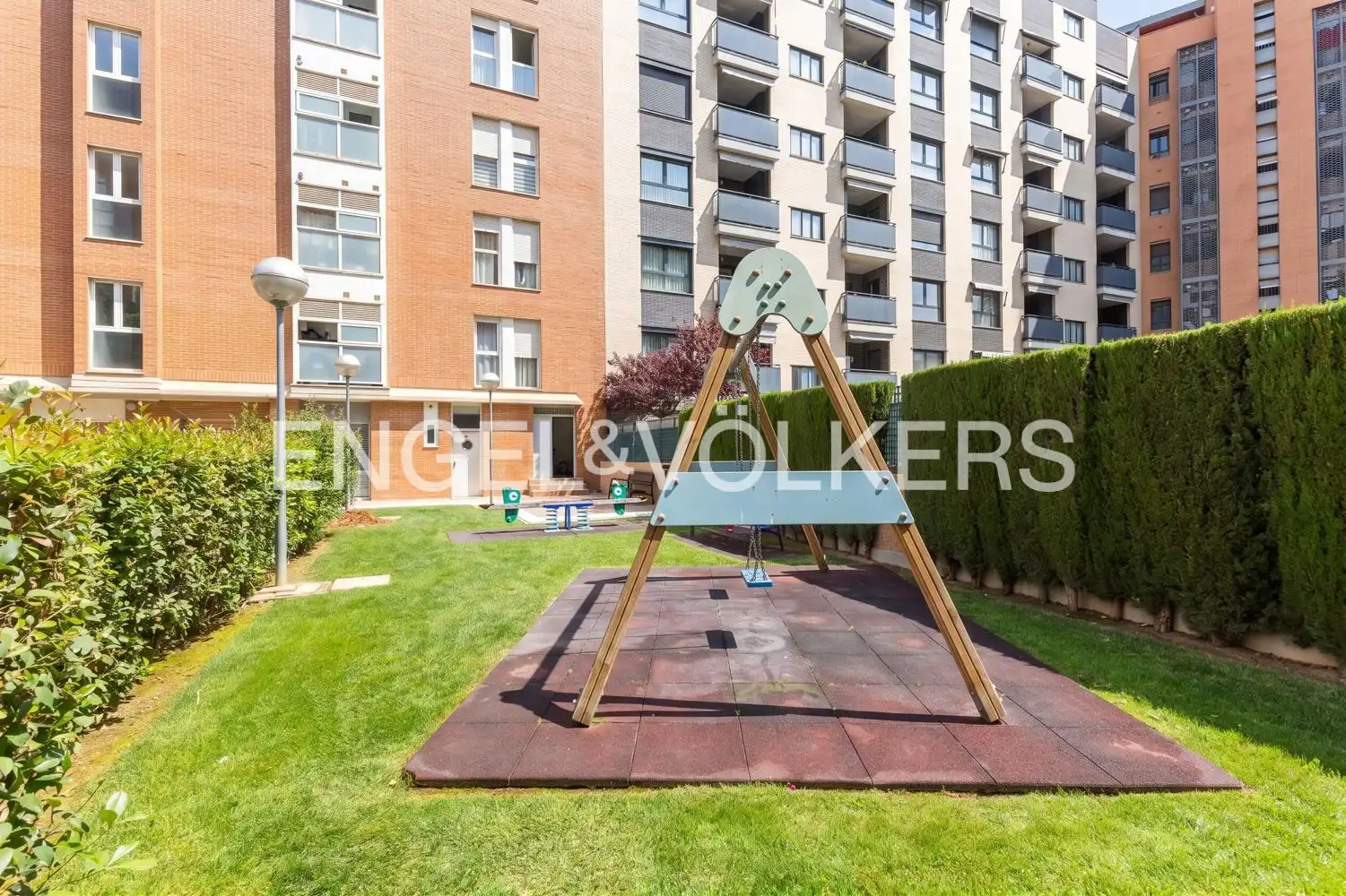 Terrasse von Wohnung zum Verkauf in Valencia mit Klimaanlage, Heizung und Privatgarten