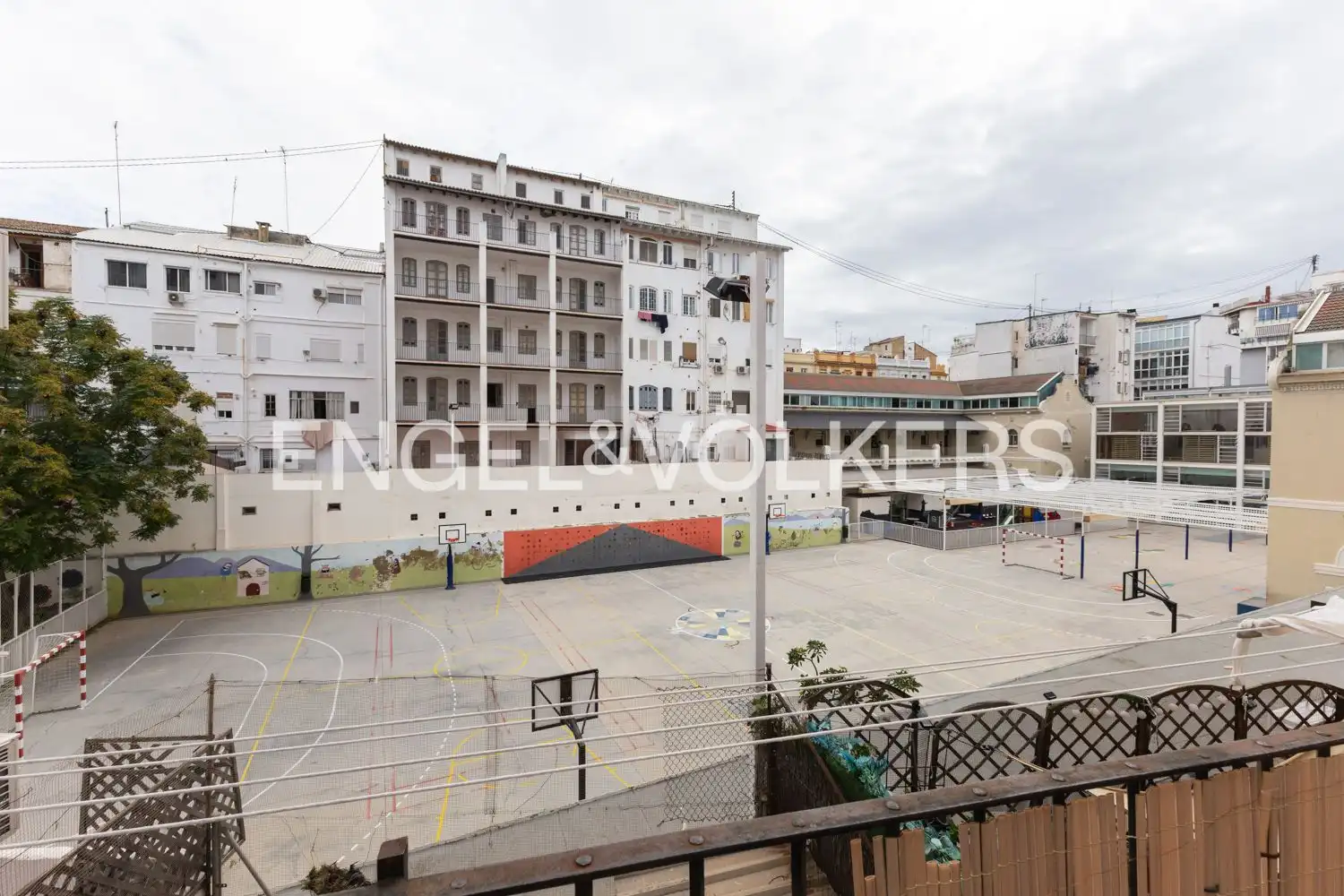 Exterior view of Houses for sale in Valencia  with Heating
