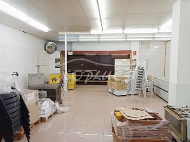 Locale commerciale in vendita a Gironella