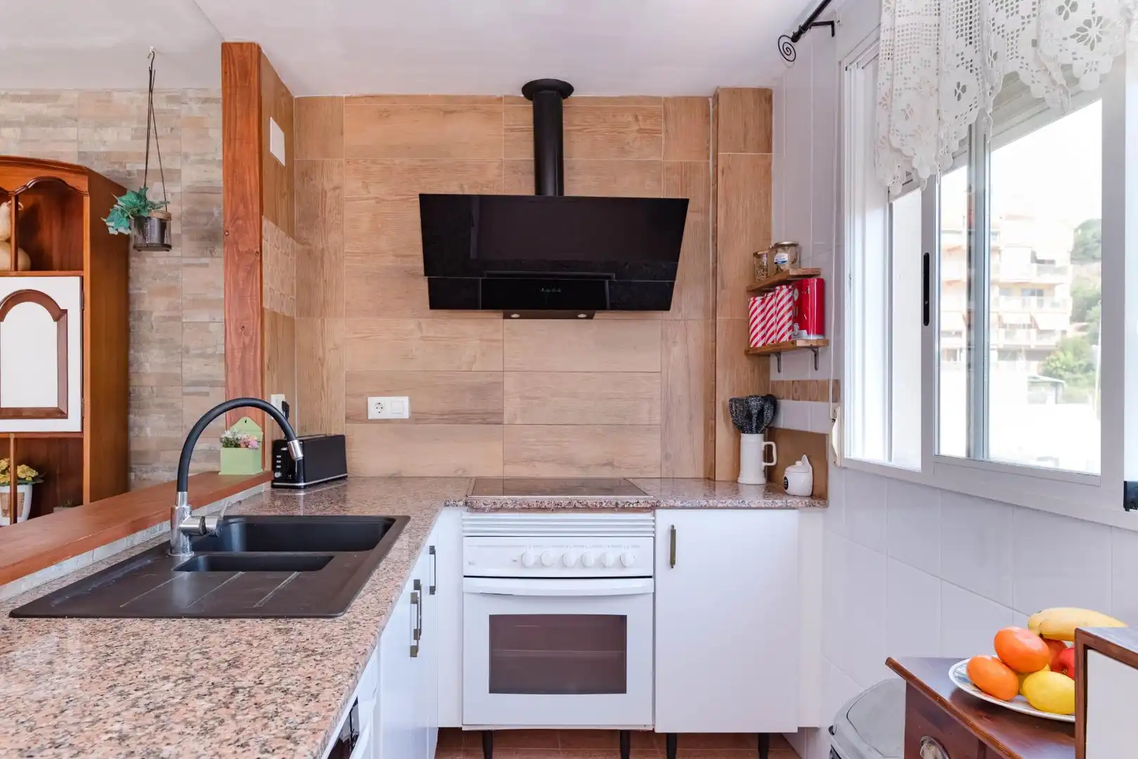 Kitchen of Attic for sale in El Faro