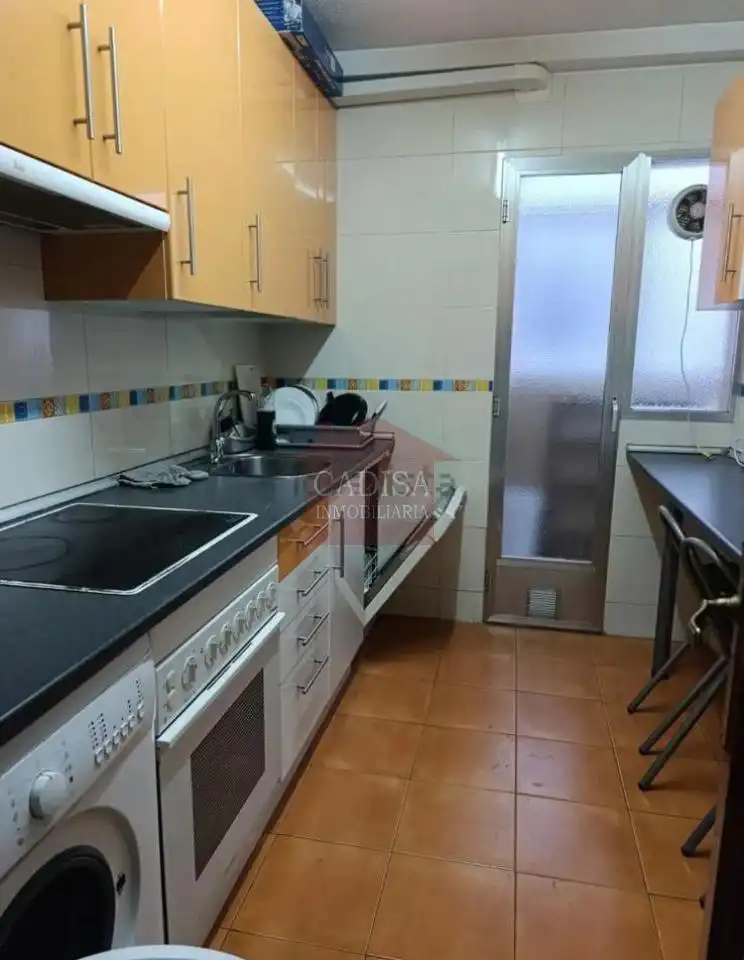 Flat with balcony to rent in San Bernardo - Carmelitas - Campus, imagen 13