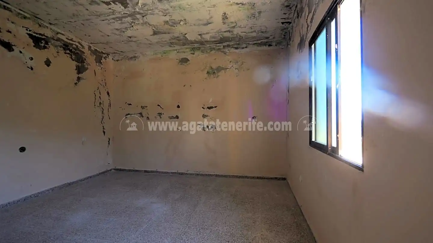 Casa amb jardí en venda a La Vega - El Amparo - Cueva del Viento, imagen 4