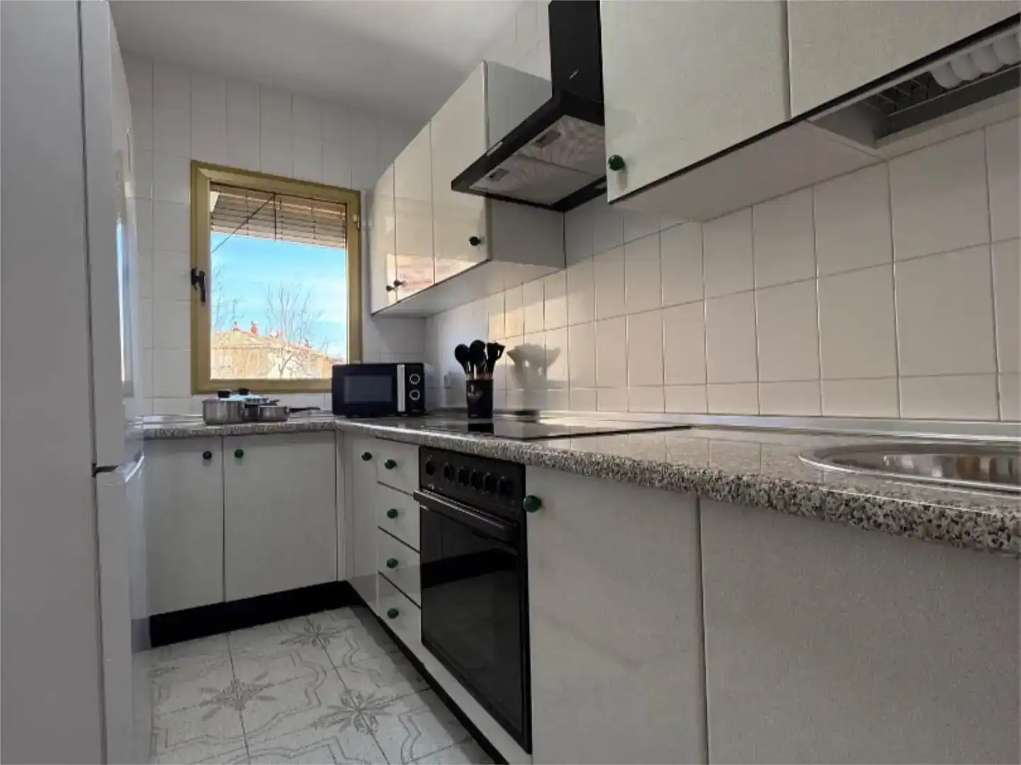 Cocina de Piso para compartir en Linares con Amueblado y Balcón